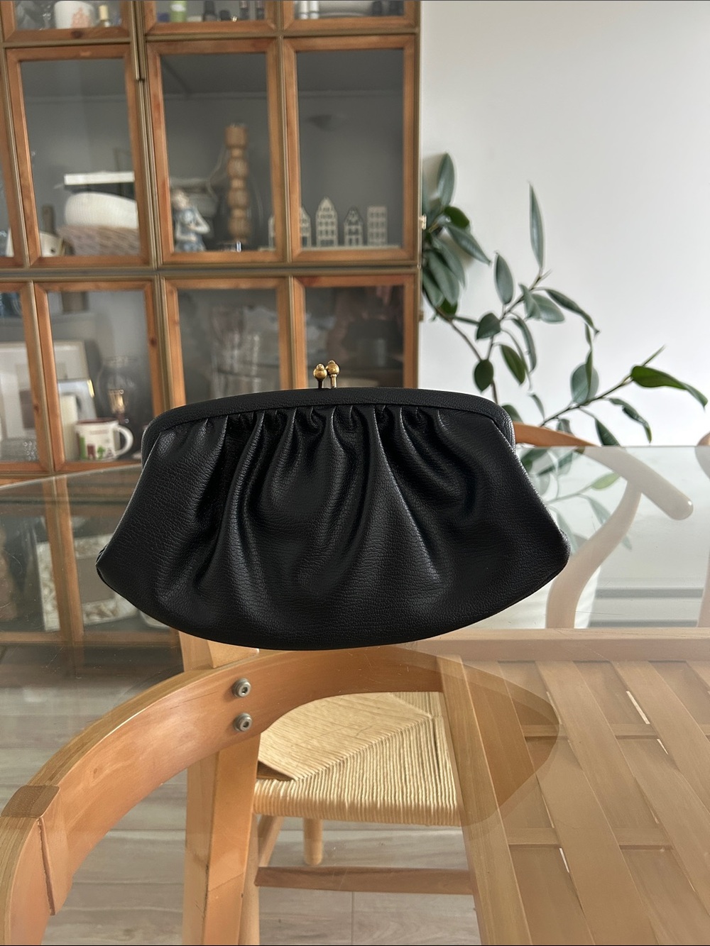 Vintage Leather Ruched Frame Clutch - Made in England